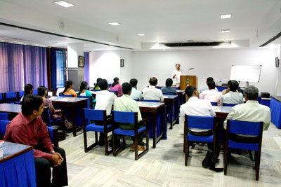 Talk on "Great secrets of public speaking fluency in English"
